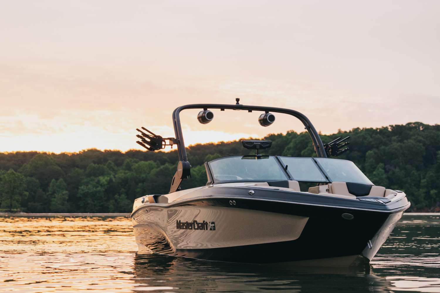 2025 MasterCraft XT22T Logo